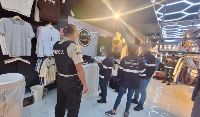 Gobierno refuerza controles para proteger al comercio formal