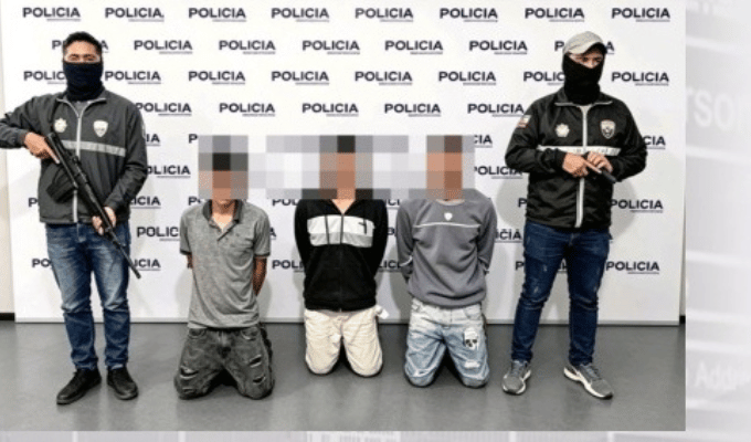 Operativo policial destapa armas y moto robada en La Concordia