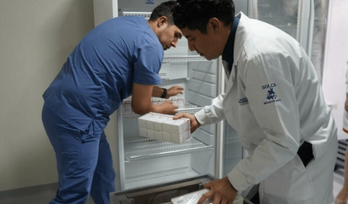 Ecuador recibe medicamentos para tratar el cáncer infantil