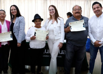 Tungurahua celebró a 31 adultos mayores tras formación en salud mental