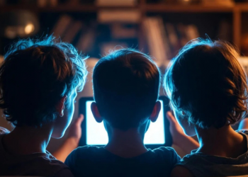 Reino Unido pone freno a las redes sociales para menores de 16 años