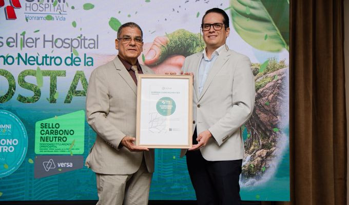 Omni Hospital logra un importante reconocimiento ambiental en Ecuador