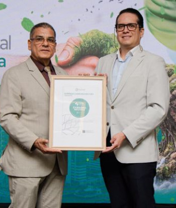 Omni Hospital logra un importante reconocimiento ambiental en Ecuador