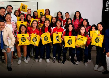 El Nacional Femenino recibió una jornada llena de apoyo  salud