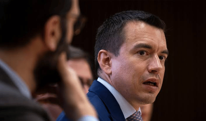 Noboa responde a la revocatoria y lanza frase de campaña