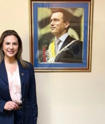 Ambateña María Grazzia Acosta suma una segunda embajada para Ecuador