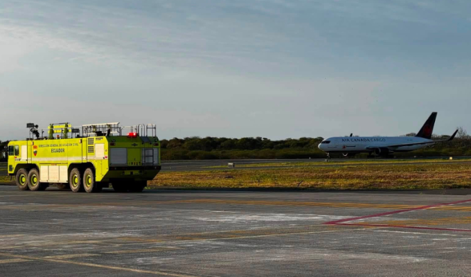 Alerta en Manta: avión de Air Canada aterriza de emergencia por falla