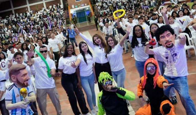 Gobierno anuncia USD 180 millones para Jóvenes en Acción