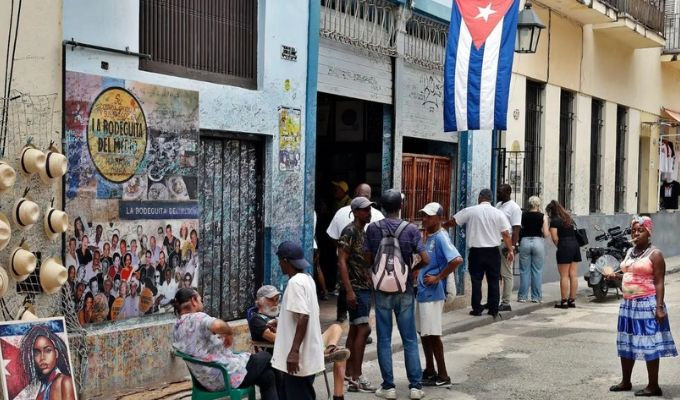 EE. UU. analiza una posible operación militar en Cuba