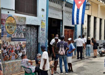 EE. UU. analiza una posible operación militar en Cuba
