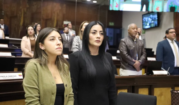 Correísmo mueve fichas en la Asamblea por suspensión movimiento Amigo