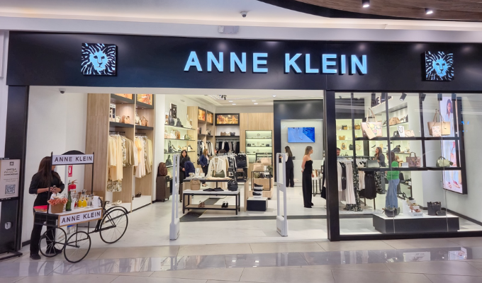 Anne Klein aterriza en Ecuador con su primera tienda en Quito