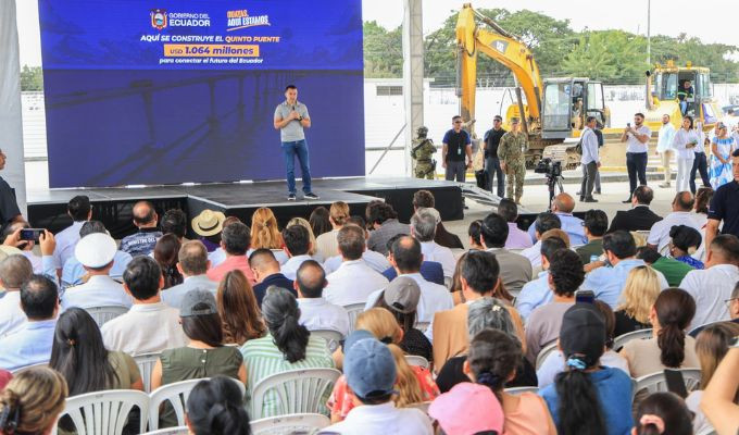 Noboa pone en marcha el Quinto Puente tras años de espera
