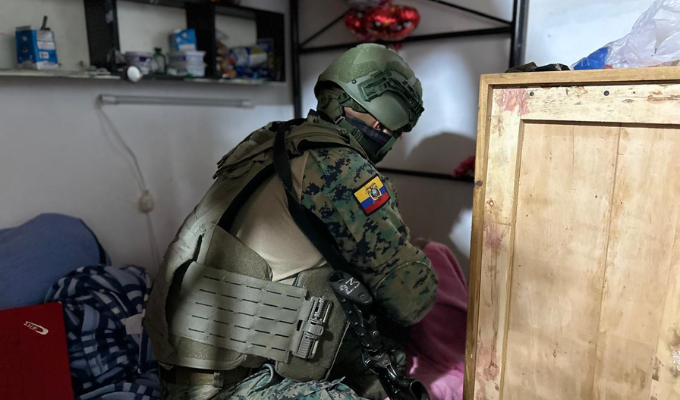 Operativo sorpresa en cárcel de Tungurahua deja objetos decomisados