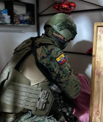 Operativo sorpresa en cárcel de Tungurahua deja objetos decomisados