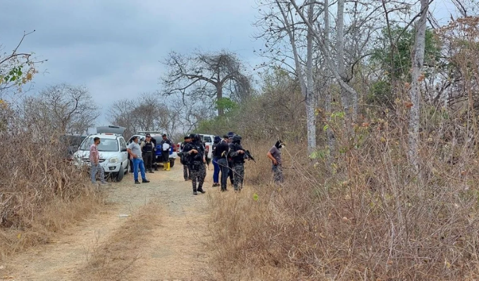 Ecuador bajo tierra: 22 fosas comunes han sido halladas entre 23 y 26