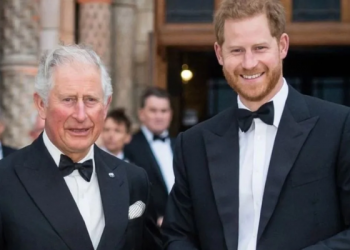 Harry y Meghan vuelven al Reino Unido y Carlos III celebra la noticia.