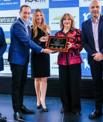 Metrocar celebra 50 años y estrena un nuevo concesionario
