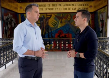 Noboa habla de una posible reelección y anuncia nuevas obras