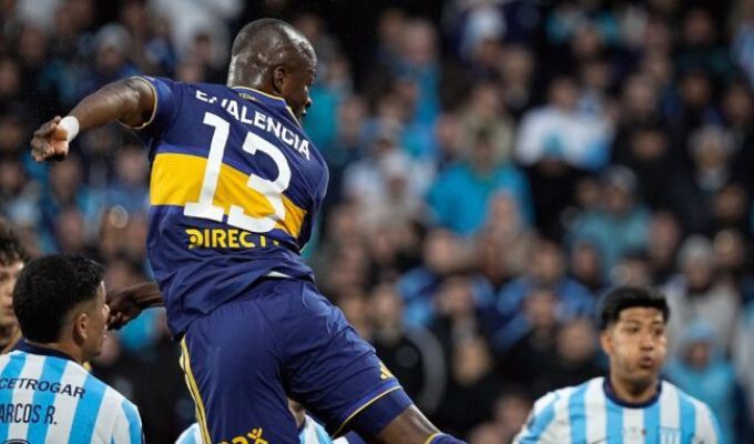 Enner Valencia marca tres goles y mete a Boca Juniors en semifinales