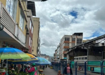 Comerciantes de la plaza Primera de Mayo piden controles