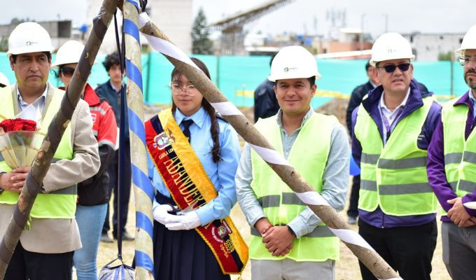Más de USD 222 mil en infraestructura educativa