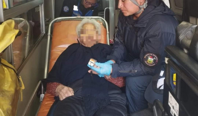 Bomberos de Ambato brindan auxilio médico