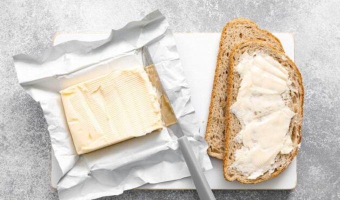¿Qué es más sano, mantequilla o margarina?