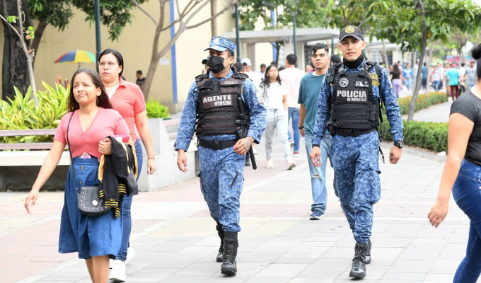 Se ofrecían como boleto a la Policía Metropolitana por $1000