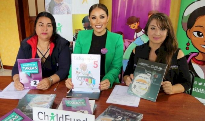 Programa "Apadrina una Escuela" mejora educación Cotopaxi y Tungurahua