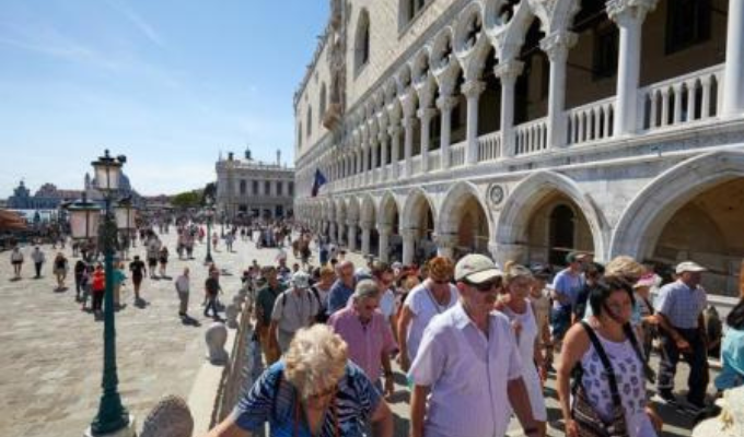 ¿Pagar por entrar a Venecia? La ciudad da el primer paso mundial