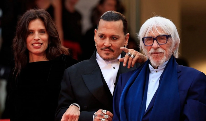 Johnny Depp hace un emocionante regreso al cine en Cannes