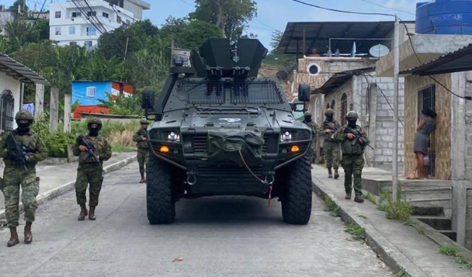 10 vehículos blindados patrullan zonas violentas 🚔