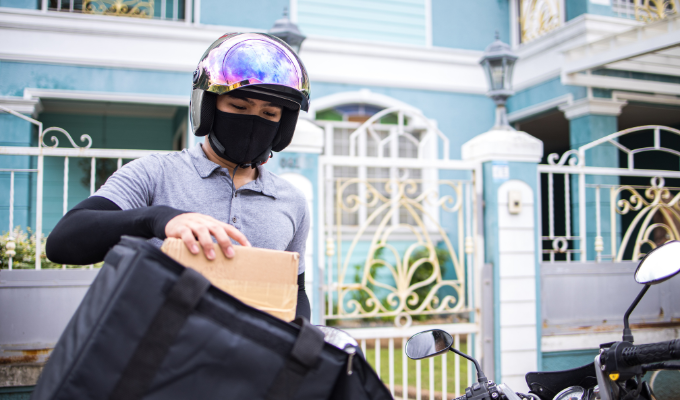 ¡Repartidores! Cuenca impondrá normas para deliverys motirizados