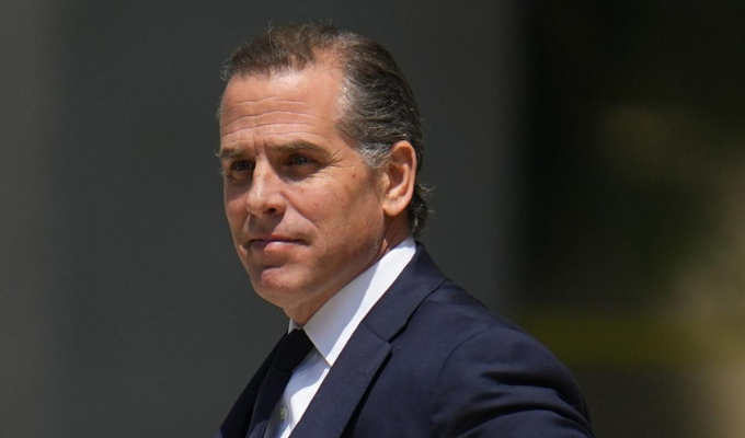 ¿Trato especial? Biden Jr. pide juicio remoto por cargos de armas