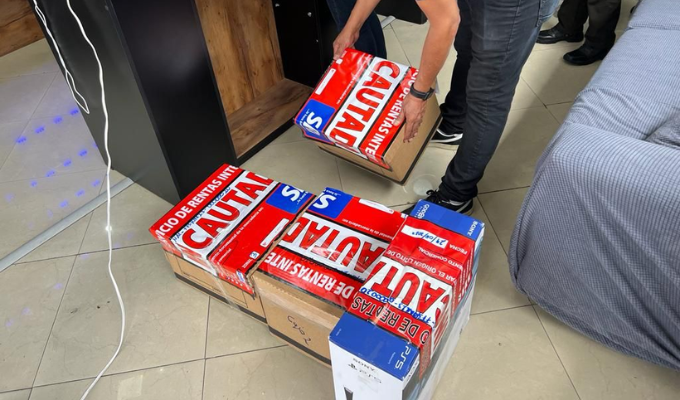 😮 ¡SRI pone freno al contrabando! USD 270,000 en mercancía incautada.