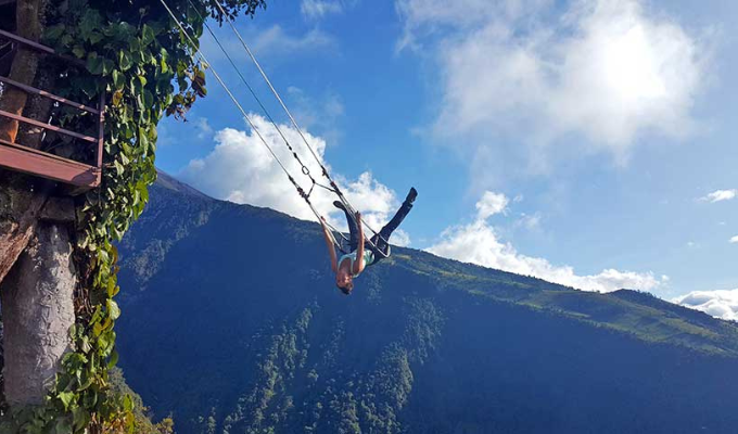 🌋¡Súbete al Columpio del Fin del Mundo y Vuela Frente a un Volcán!