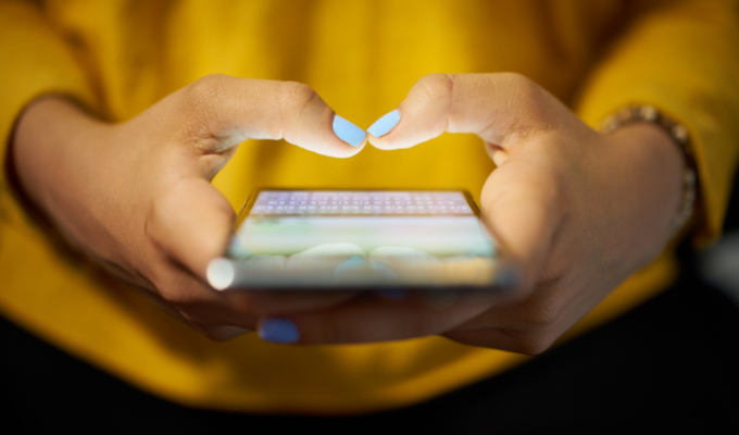 ¡Peligro en WhatsApp! Jóvenes atraídos a la trampa de extorsiones 😱🎶