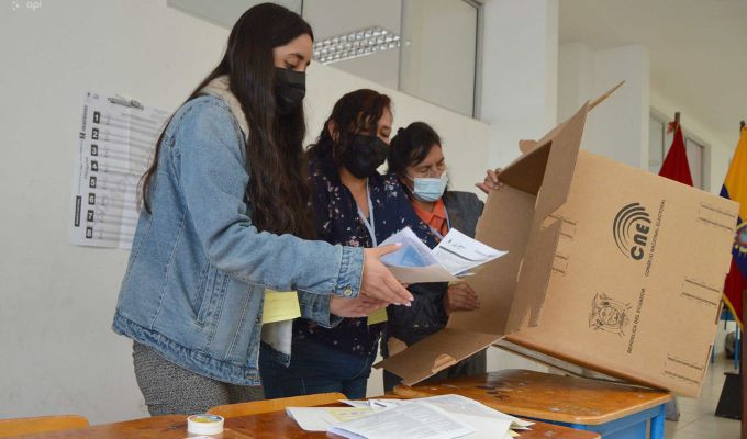 Mismos miembros de mesa en elecciones 2023, anuncia EL CNE