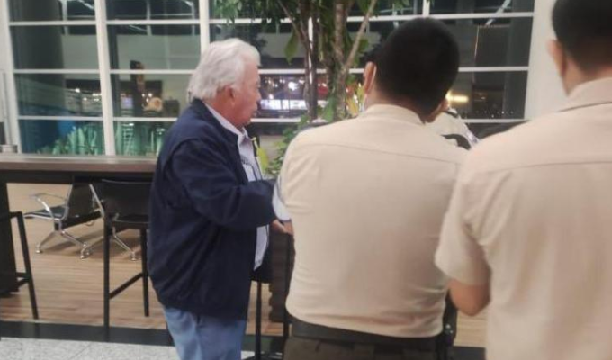 Danilo Carrera queda en libertad tras rendir versión en Fiscalía
