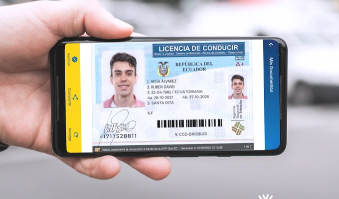 ¡Bienvenidos al futuro! Licencias digitales ahora en la ANT 📱🚗