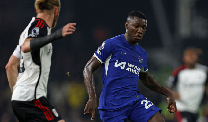Excelentes noticias: Moisés Caicedo ¡Listo para el duelo ante Burnley!