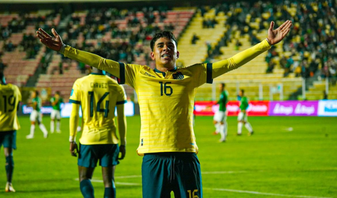 ¡Histórico Kendry Páez, Goleador Récord a los 16!