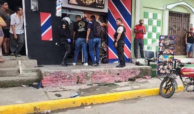 Ataque Armado en Barbería en El Oro deja 2 Muertos y 8 Heridos