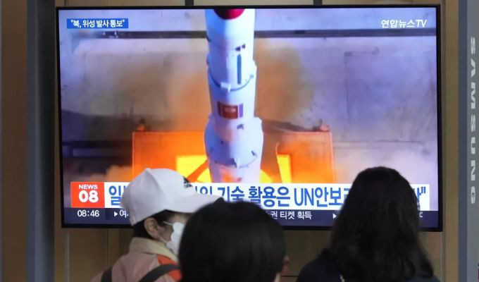 Corea del Norte planea lanzamiento de su primer satélite militar