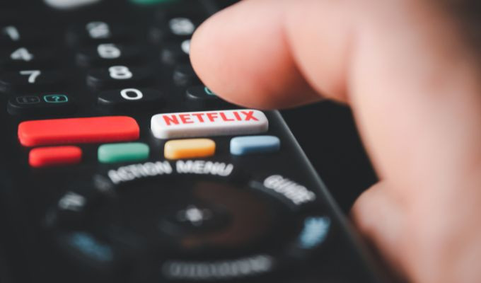 Netflix cobrará extra a usuarios en Ecuador que compartan cuenta