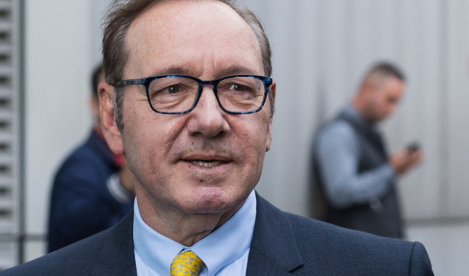 ¡Kevin Spacey vuelve a los escenarios!