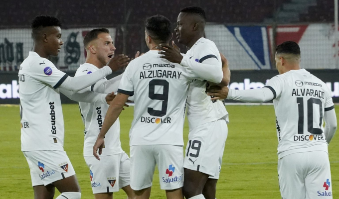 Terna Venezolana pitará LDU vs Fortaleza en Copa Sudamericana