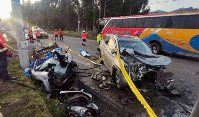 Fatalidad en Calpi-Riobamba: Choque Cobra 5 Vidas