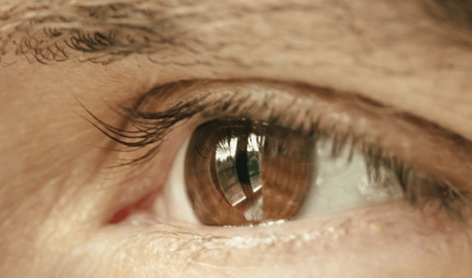 Medicina avanza con trasplante ocular
